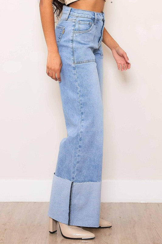 Jeans. (High Waisted Non-Distressed Wide Leg)