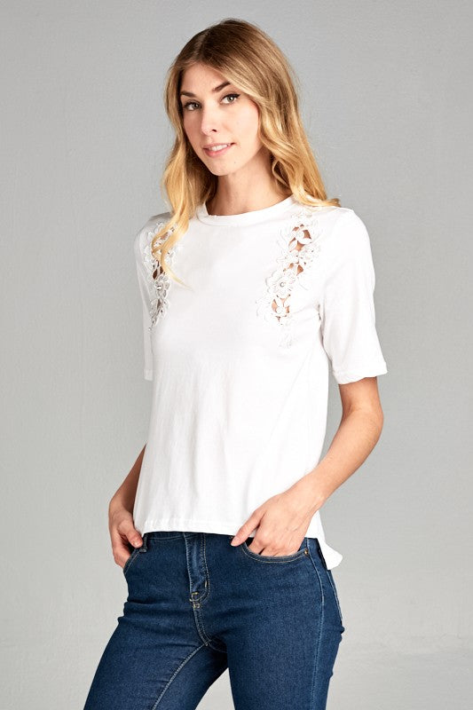 SHORT SLEEVE T-SHIRT