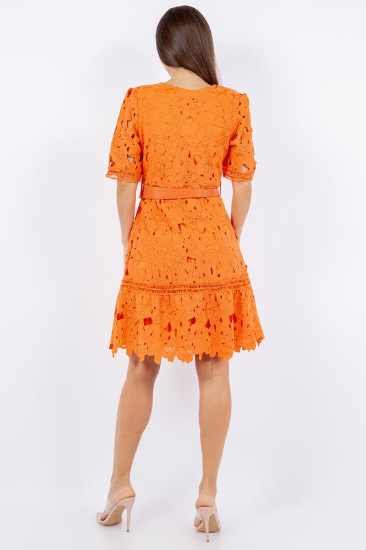 Lined dress with belt