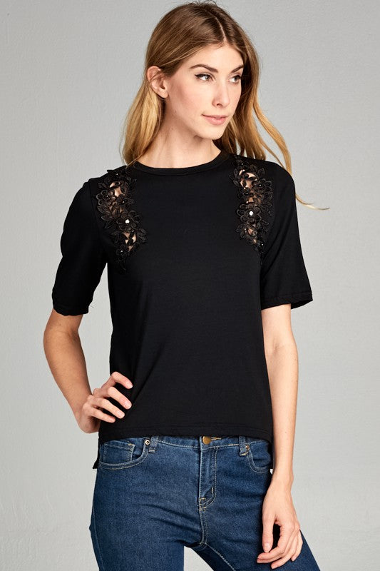 SHORT SLEEVE T-SHIRT