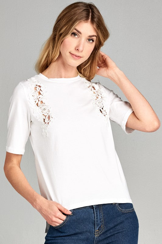SHORT SLEEVE T-SHIRT