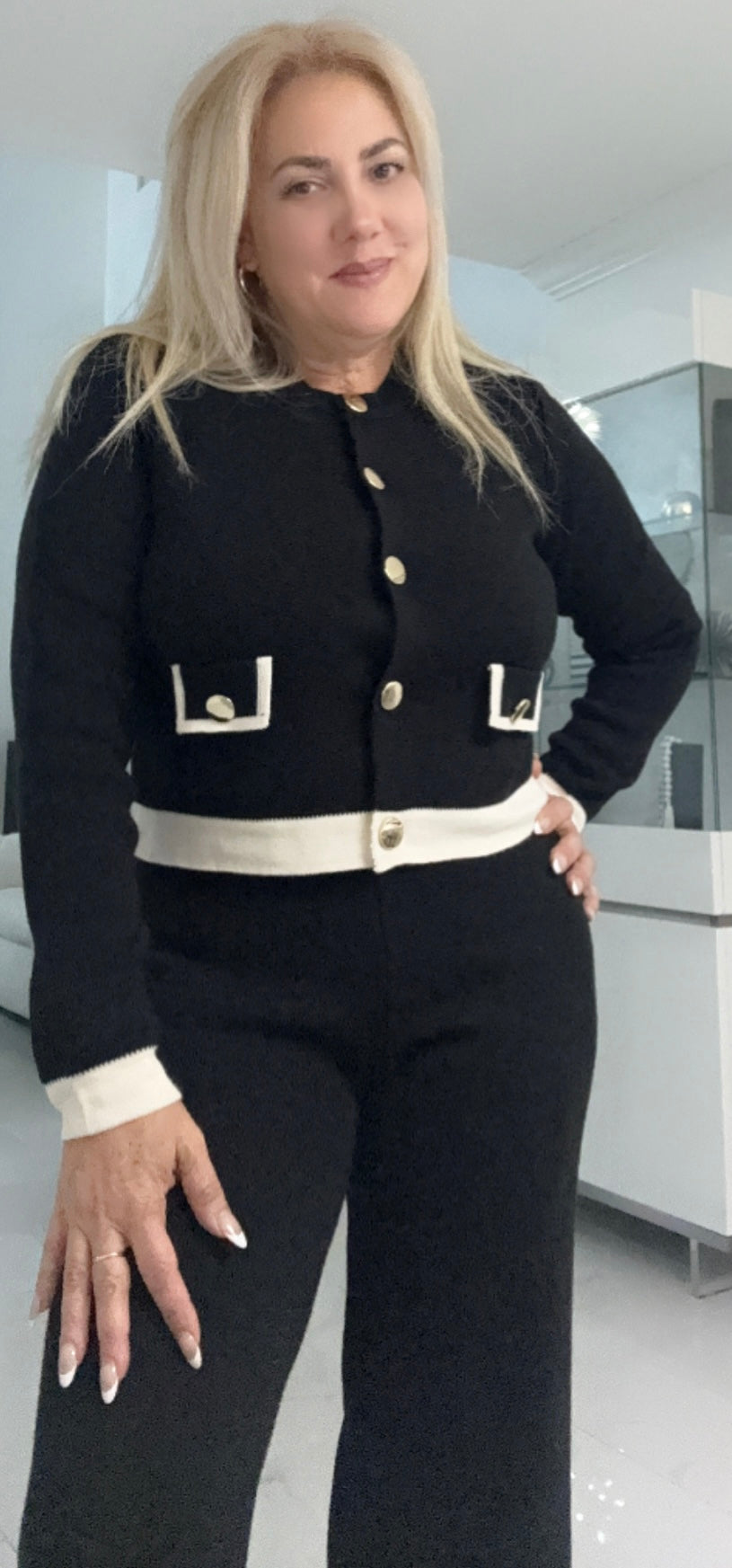 SET (SWEATER & PANTS)