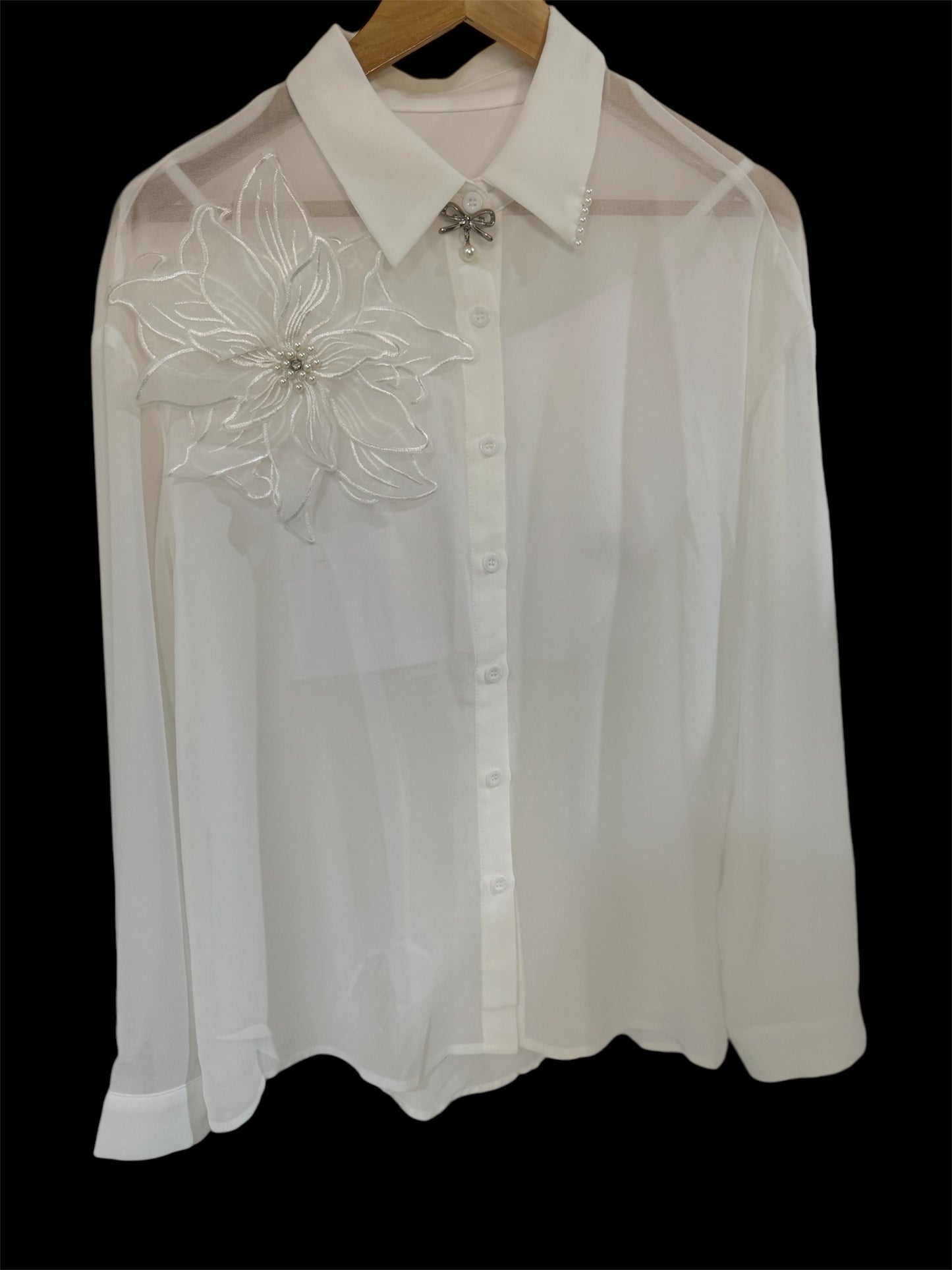 Blouse (WHITE FLOWER)