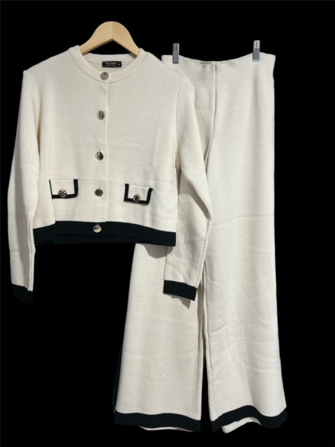 Top (SWEATER & PANTS)